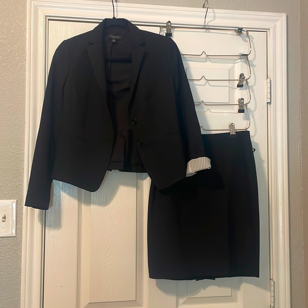 Ann Taylor 2 petite skirt and pant suit
